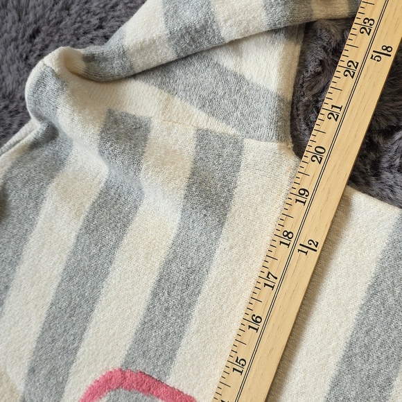 Loft striped Cream Grey Love Heart Soft sweater size M - Picture 11 of 12